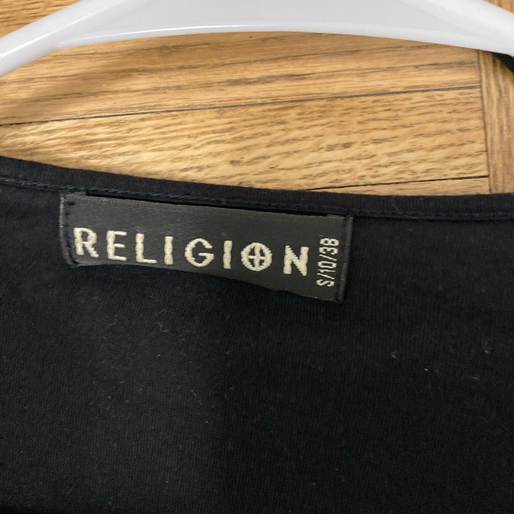 ROCK N ROLL ELEGANCE - Picture 5 of 8